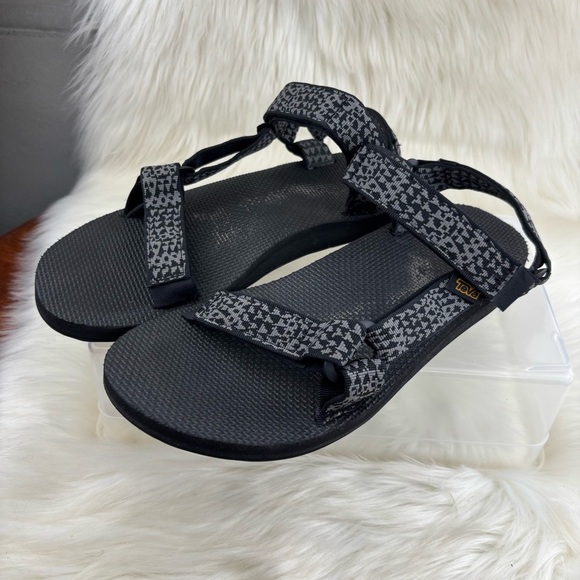 Teva Black and Gray Outdoor Sandals with Adjustable Straps - Picture 2 of 8